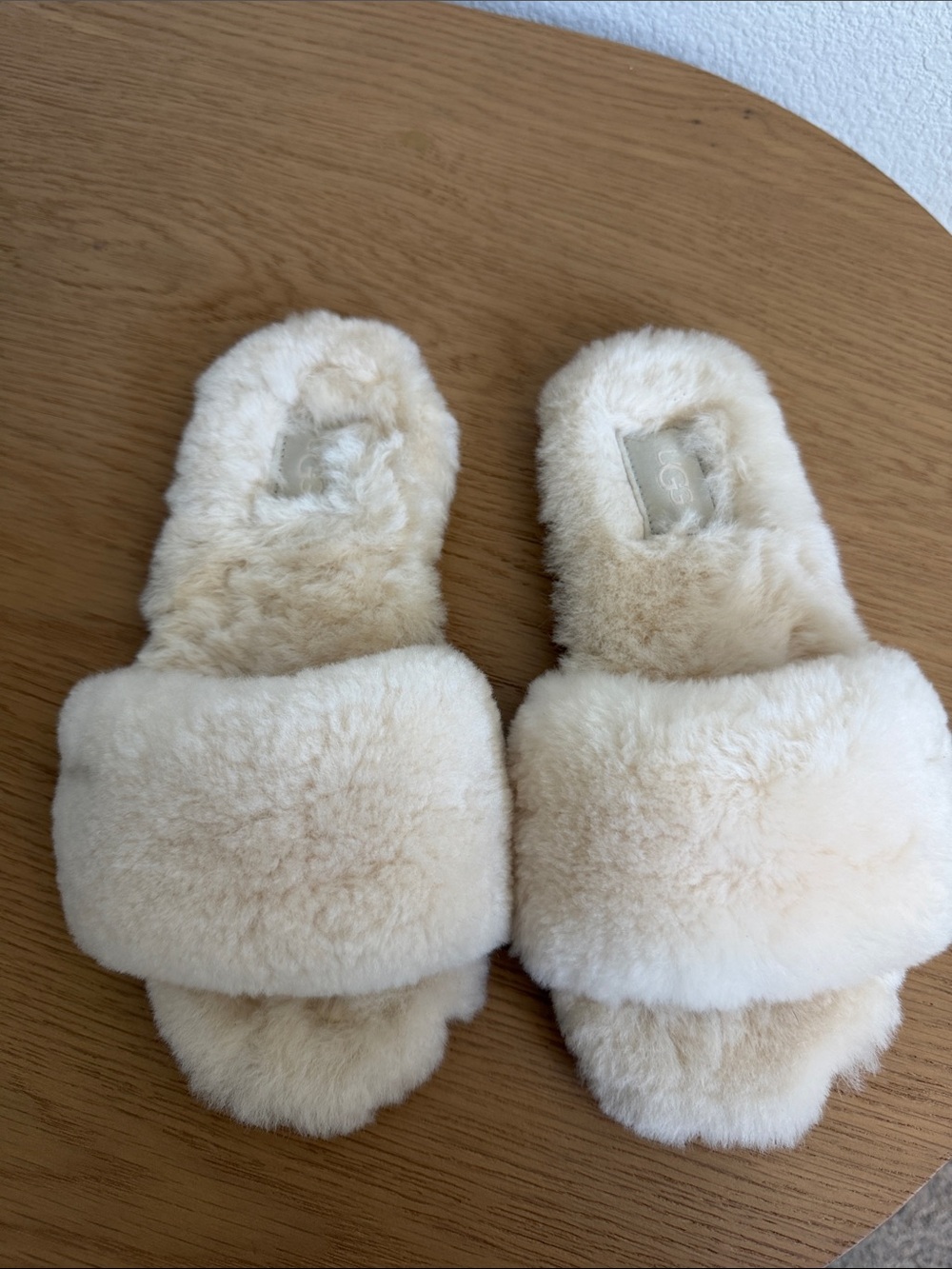 UGG Women's Fluff Slide Sheepskin Slippers in Chestnut Size 5